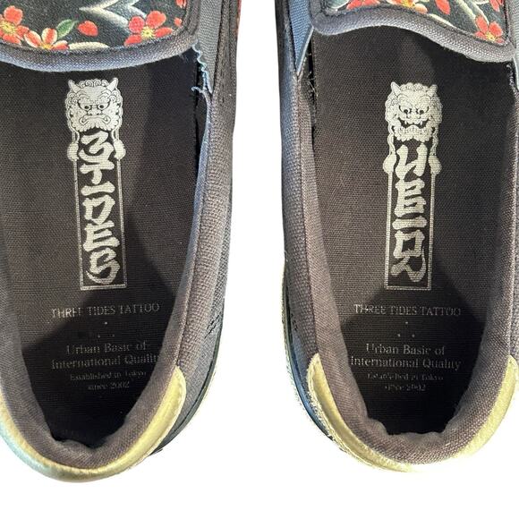 Three Tides Tattoo X Ubiq Slip On Shoes Mens 11 Sakura Fubuki Mutsuo Street RARE - Picture 12 of 14